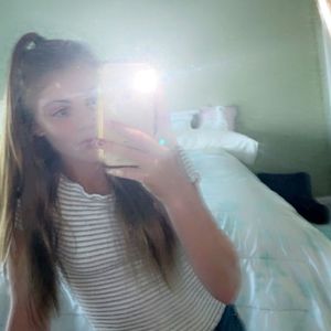 Meet your Posher, Ava